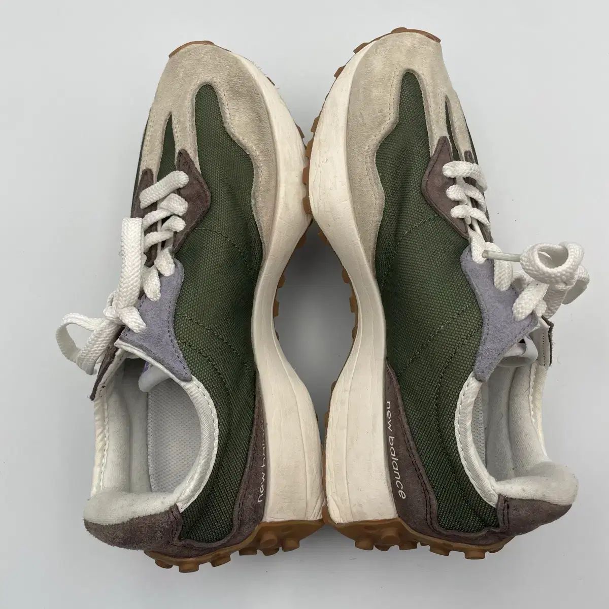 超激得，人気】 New Balance 327 レディース スニーカー 240