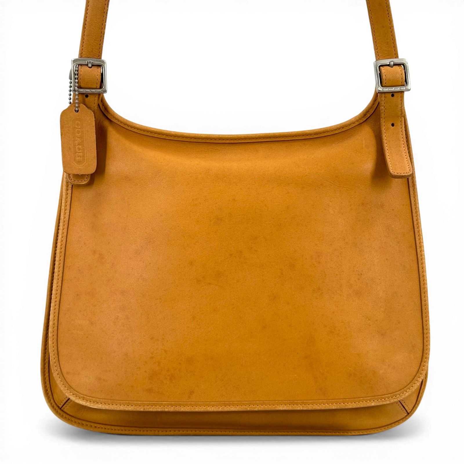 COACH オールドコーチ レザー ショルダーバッグ - メルカリ