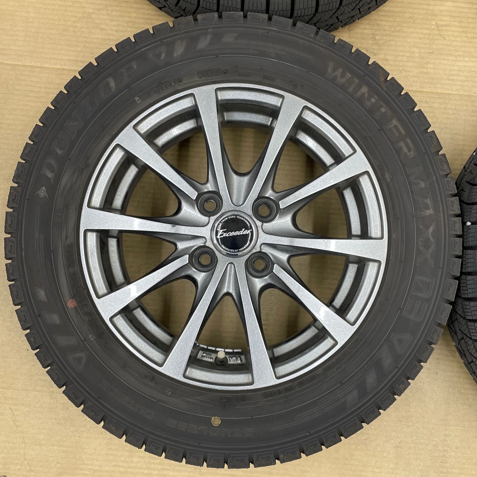 4穴 PCD100 14インチ 4.5J ＋45 Φ67mm Exceeder 165/70R14 2025年製 
