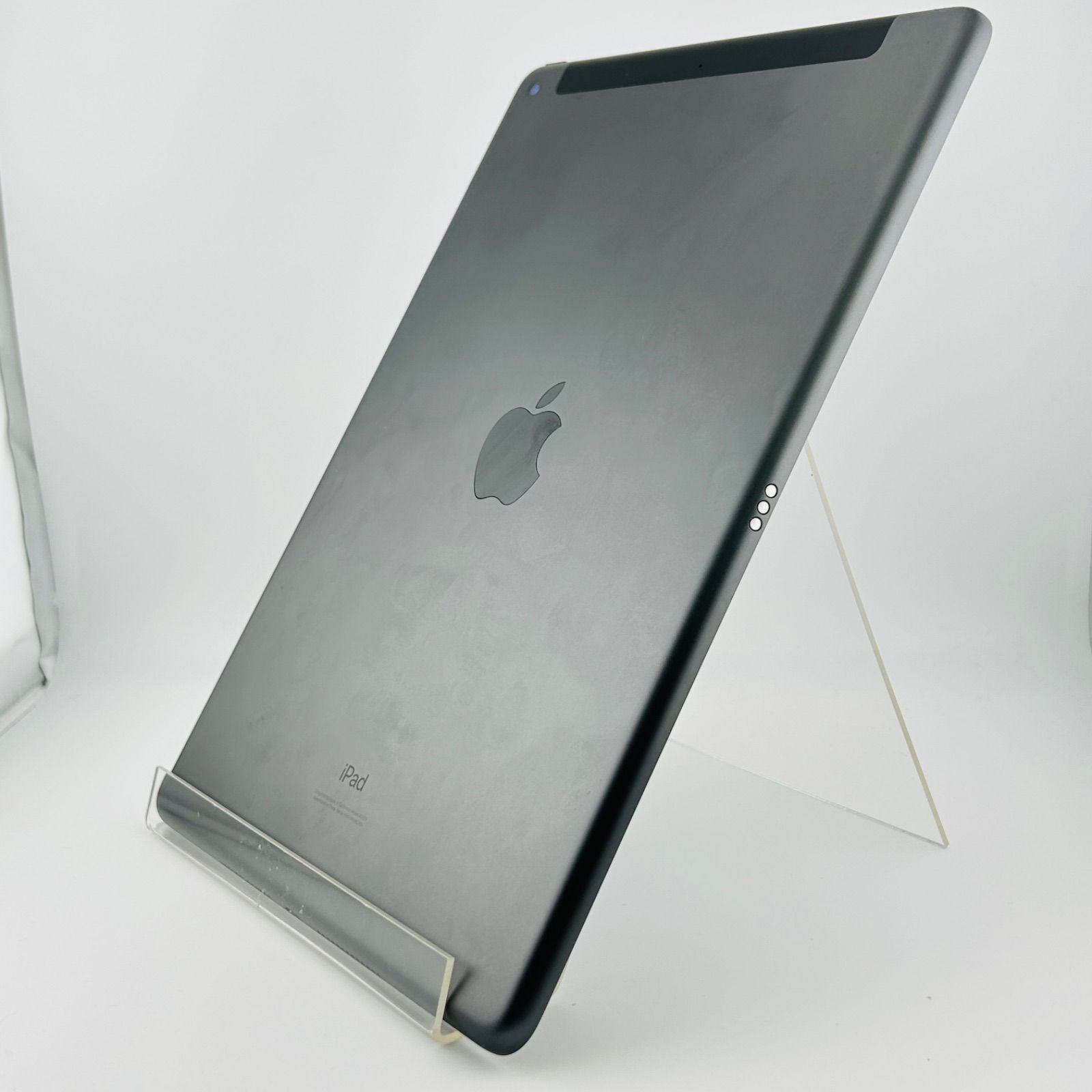iPad 第8世代 32GB スペースグレイ SIMフリー 中古 - メルカリ