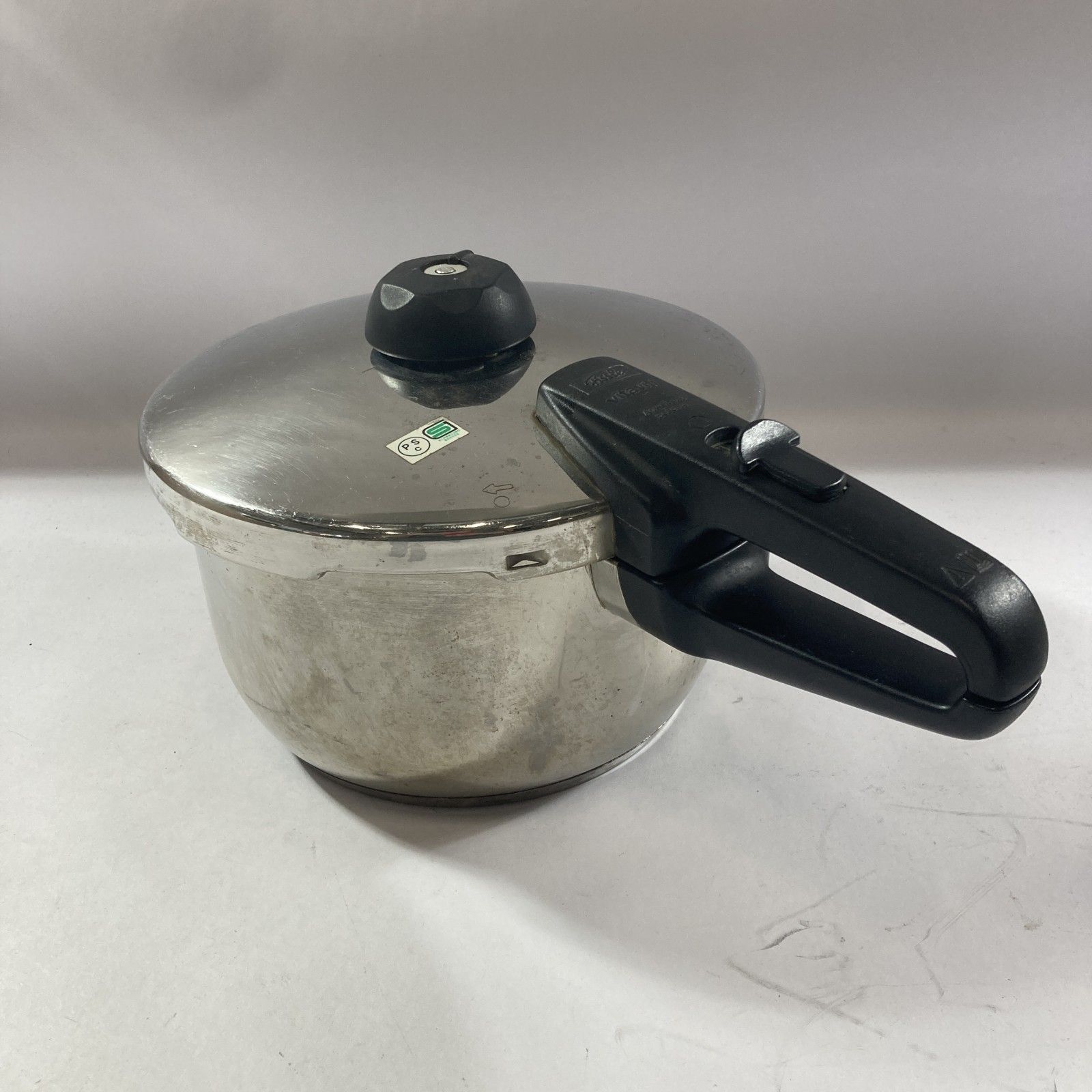☆ Fissler フィスラー 片手圧力鍋 vitavit ドイツ製 4.5L 時短調理 箱 