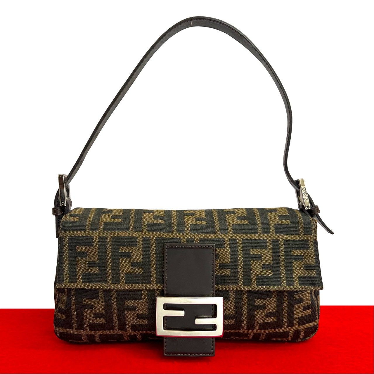 極 美品 FENDI フェンディ マンマバケット ズッカ FF 柄 極 美品 FENDI フェンディ マンマバケット ズッカ FF 柄