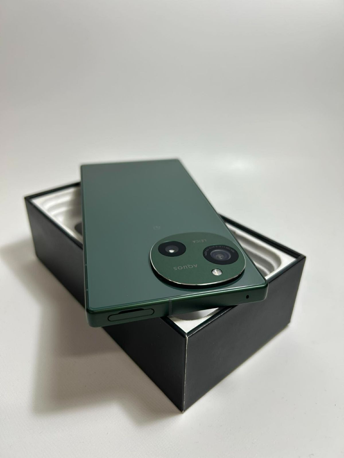 R9 SIMフリー AQUOS 256GB A401SH 超美品AQUOS 公式通販 超美品 aquos