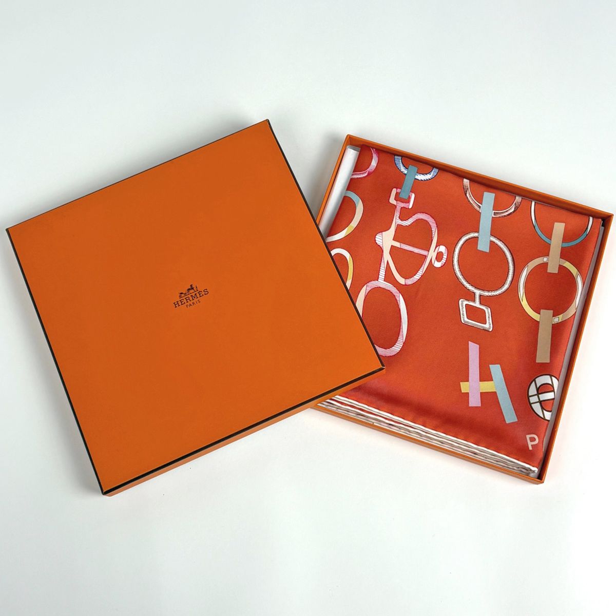 エルメス HERMES カレ90 DO RE BOUCLES ドレブックル スカーフ シルク 