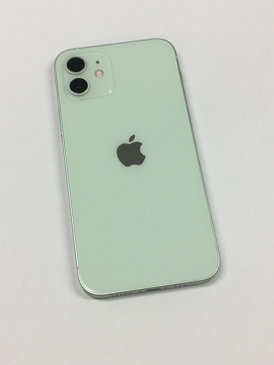 極美品 iPhone 12 64GB SIMフリー グリーン - メルカリ
