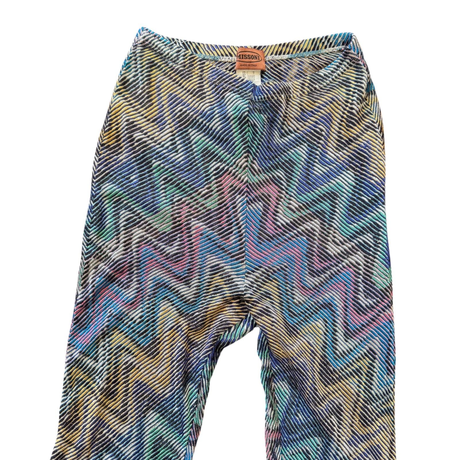 MISSONI ミッソーニ　総柄　ショートパンツ　イタリア製 MISSONI ミッソーニ レディース パンツ レギンス ギザギザ柄 マルチ