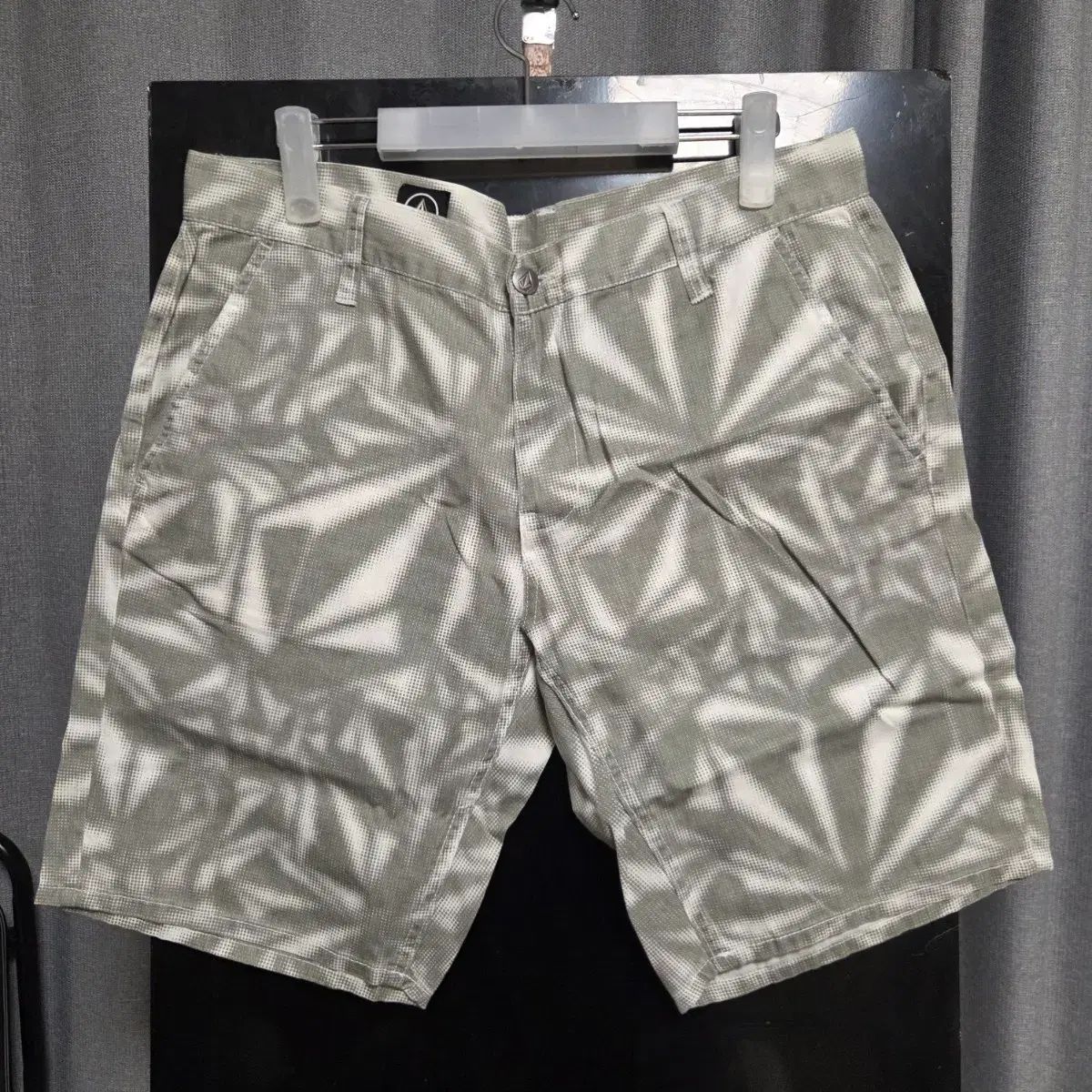 Volcom パータン ハーフ パンツ 33-34 ハーフ - Volcom Sense