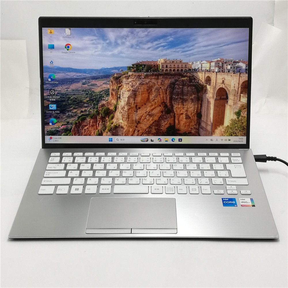 美品】SONY VAIO VJPK21 4K 14型 Core i5 16GB/256GB SSD - メルカリ