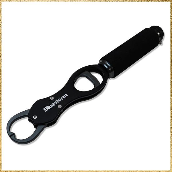 ☆彡送料無料でお届け☆彡 ブルーストーム(Bluestorm) BSJ-FG01 BLACK＆GUNMETALフィッシュグリップ 軽量 アルミ 防錆 釣り ランディングツール