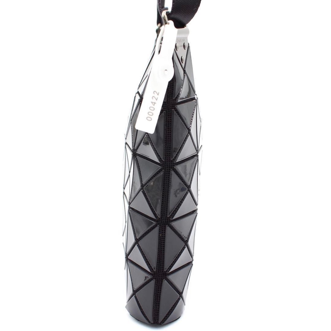 極美品】BAOBAO ISSEY MIYAKE ショルダーバッグ 斜め掛け 黒 - メルカリ