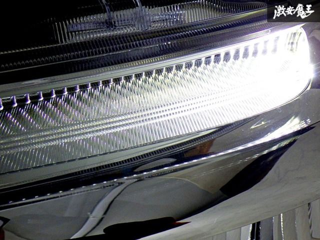新車外し！トヨタ純正 S403M S413M タウンエース LED ヘッドライト