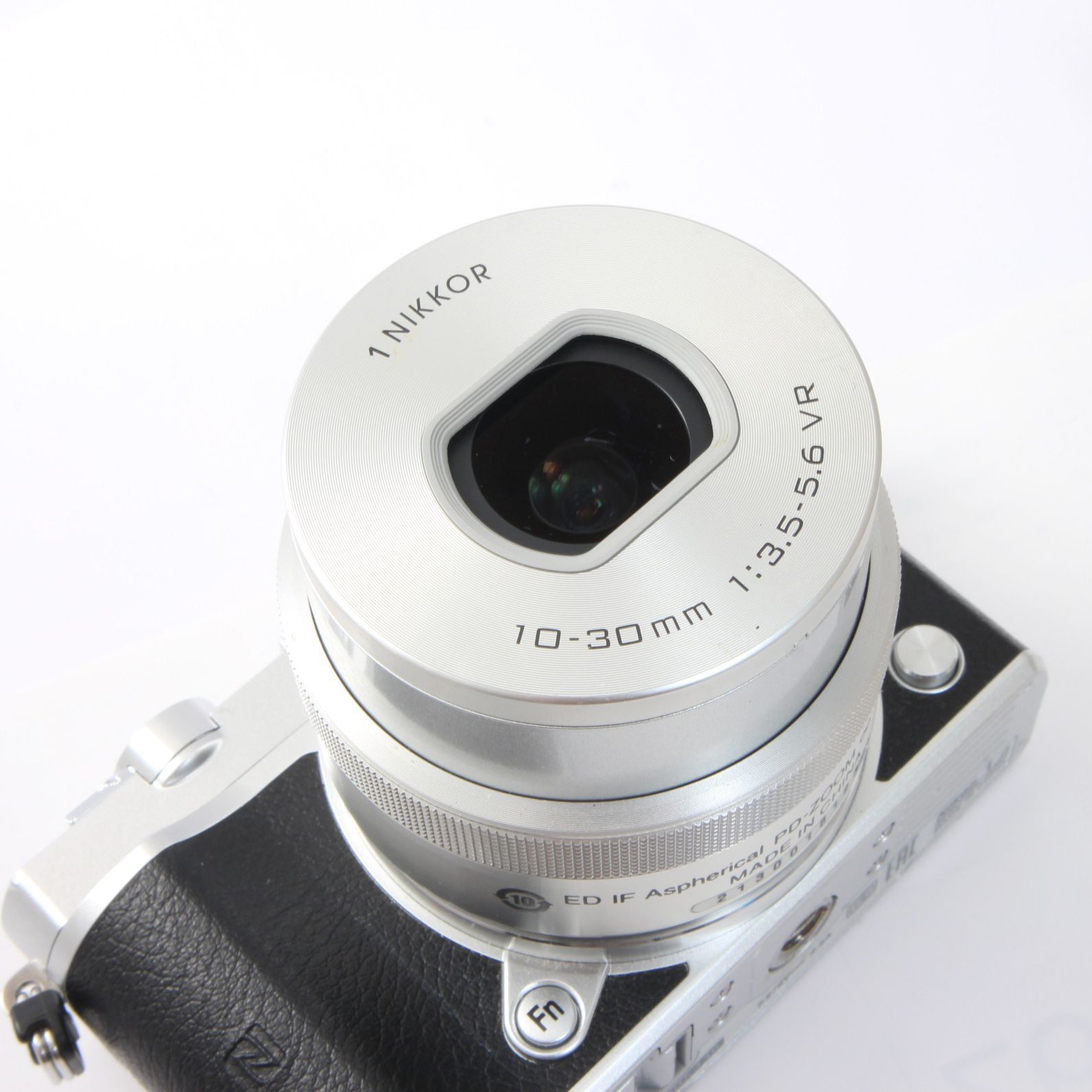 ニコン Nikon1 J5 シルバー + 10-30mm 標準パワーズームレンズキット 
