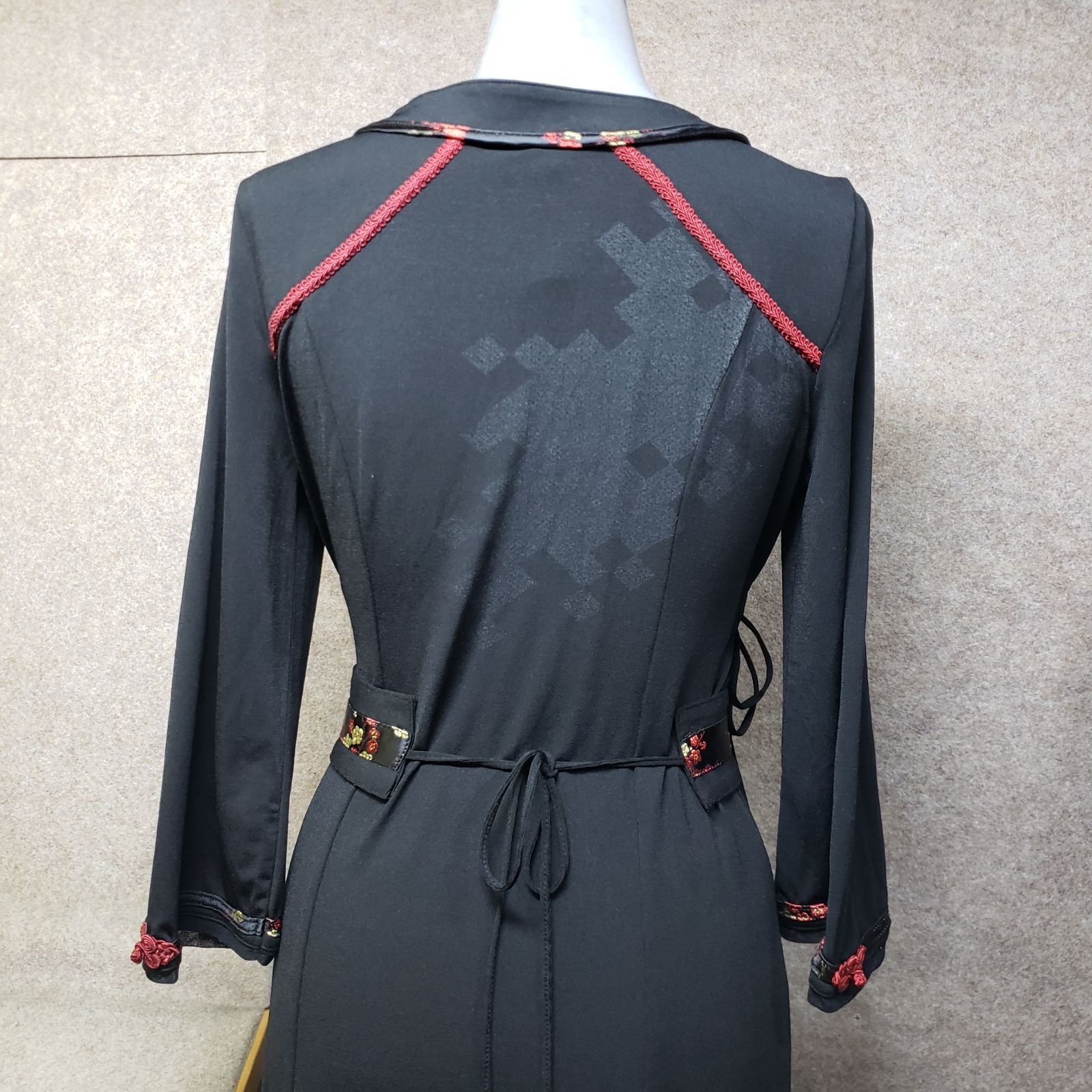 OZZ カシュクールワンピース