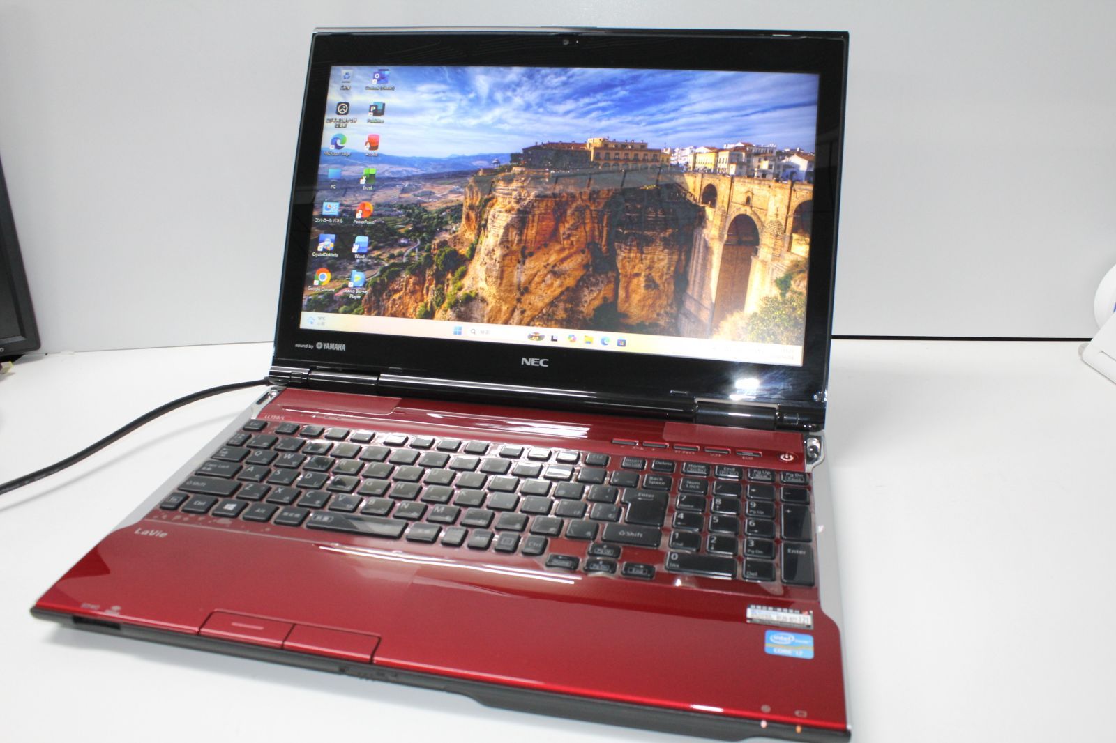 NEC LAVIE i7/SSD500GB/8GBメモリ 中古ノートPC - メルカリ