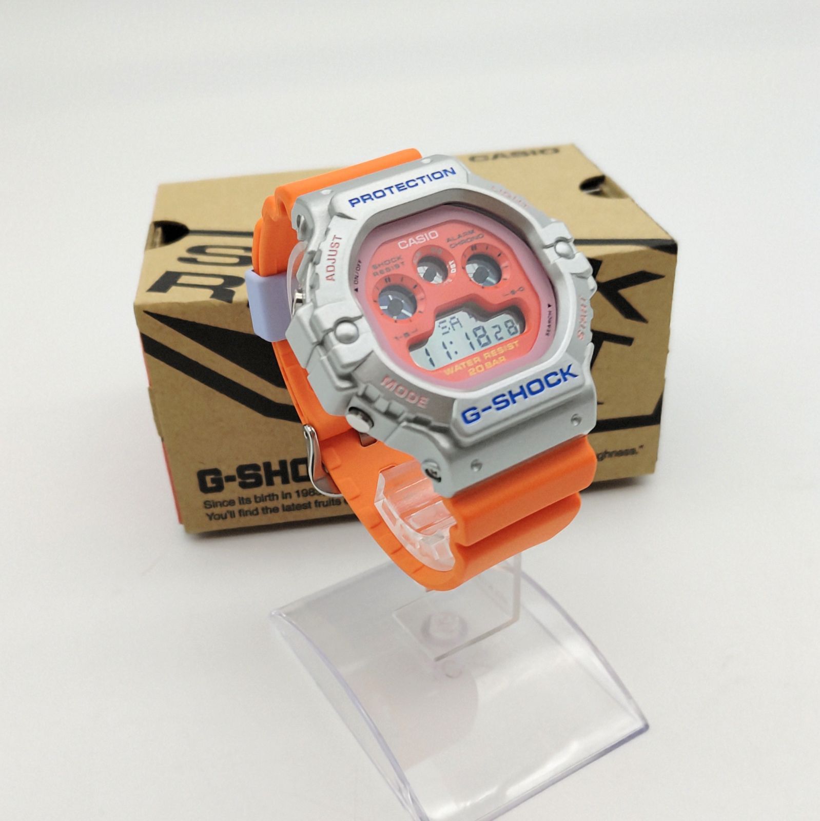 378】新品 未使用 CASIO G-SHOCK DW-5900EU-8A4JF カシオ Gショック 