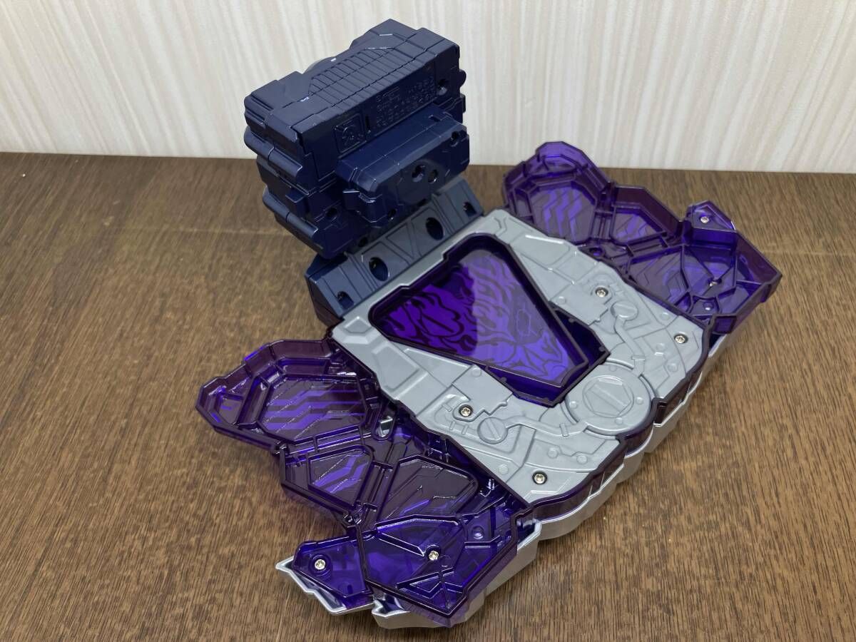 仮面ライダーガッチャード DXヴァルバラドライバー黒鋼ユニット - メルカリ
