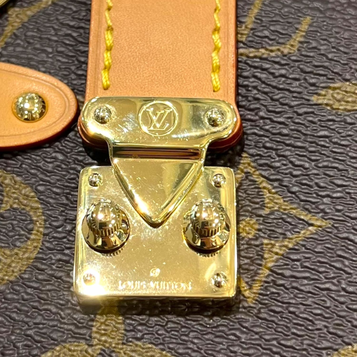 【中古】 LOUIS VUITTON ルイ・ヴィトン M46815 サイドトランク PM ショルダーバッグ モノグラム ゴールド金具25029910 SA 中古】 LOUIS VUITTON ルイ・ヴィトン M46815 サイドトランク PM