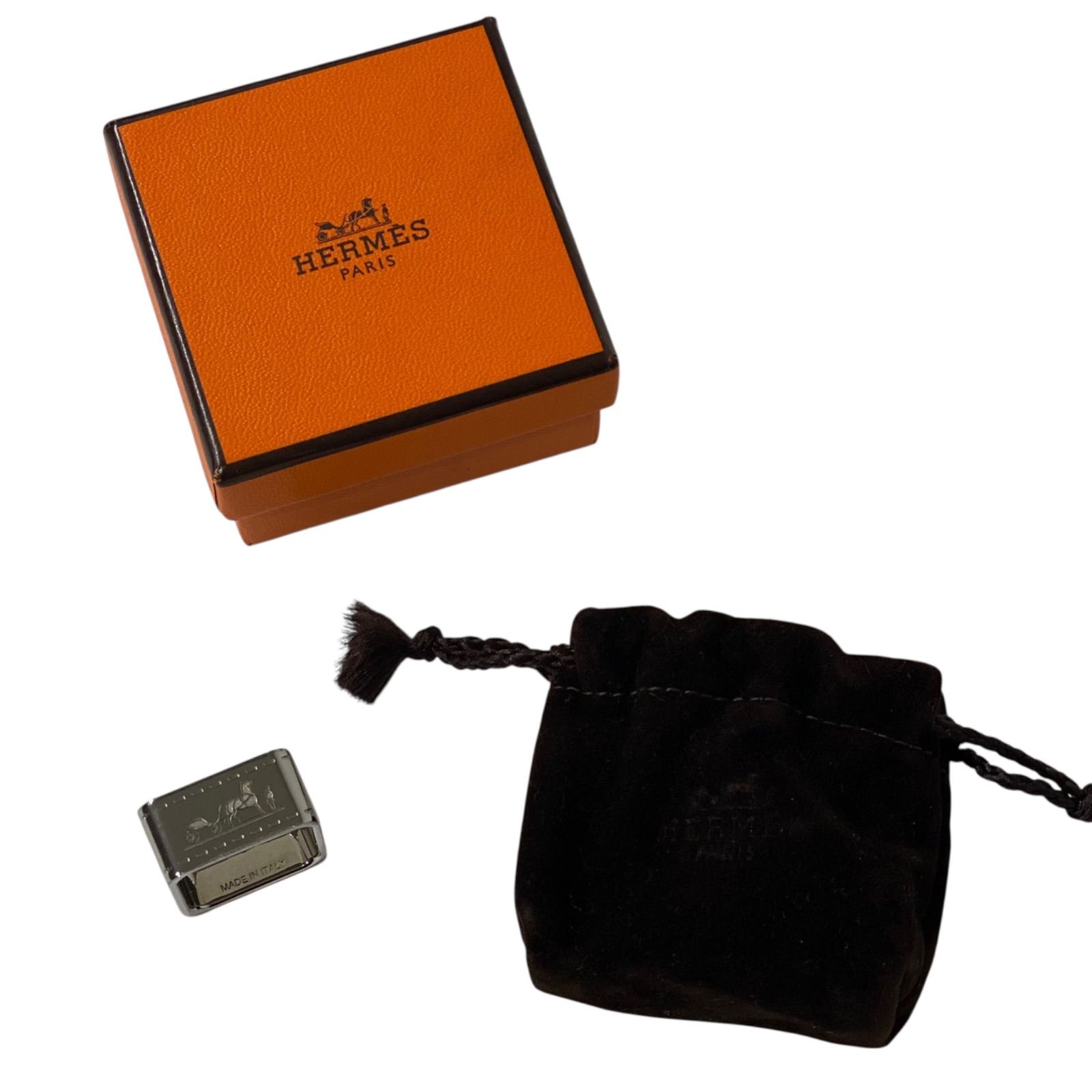 未使用 エルメス スカーフリング ボルデュック 90 シルバー HERMES