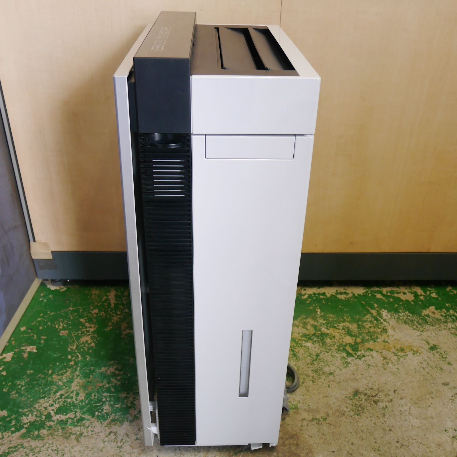 送料無料] ☆Panasonic 次亜塩素酸 空間 除菌 脱臭機 F-MV3000 
