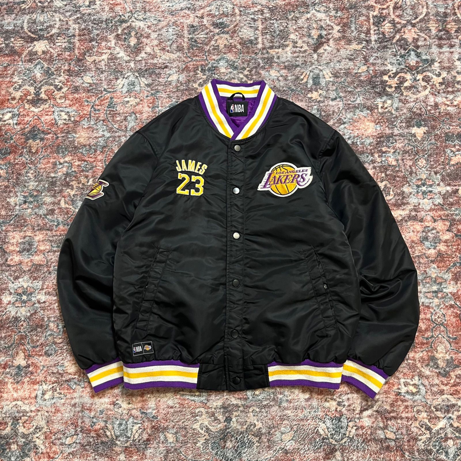 中古 安い NBA ロサンゼルス・レイカーズ スタジャン LeBron James #23