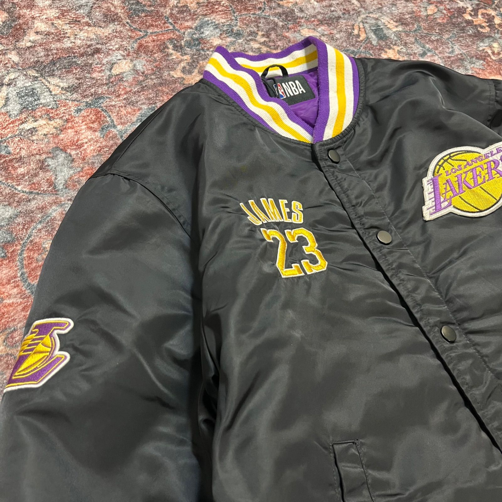中古 安い NBA ロサンゼルス・レイカーズ スタジャン LeBron James #23