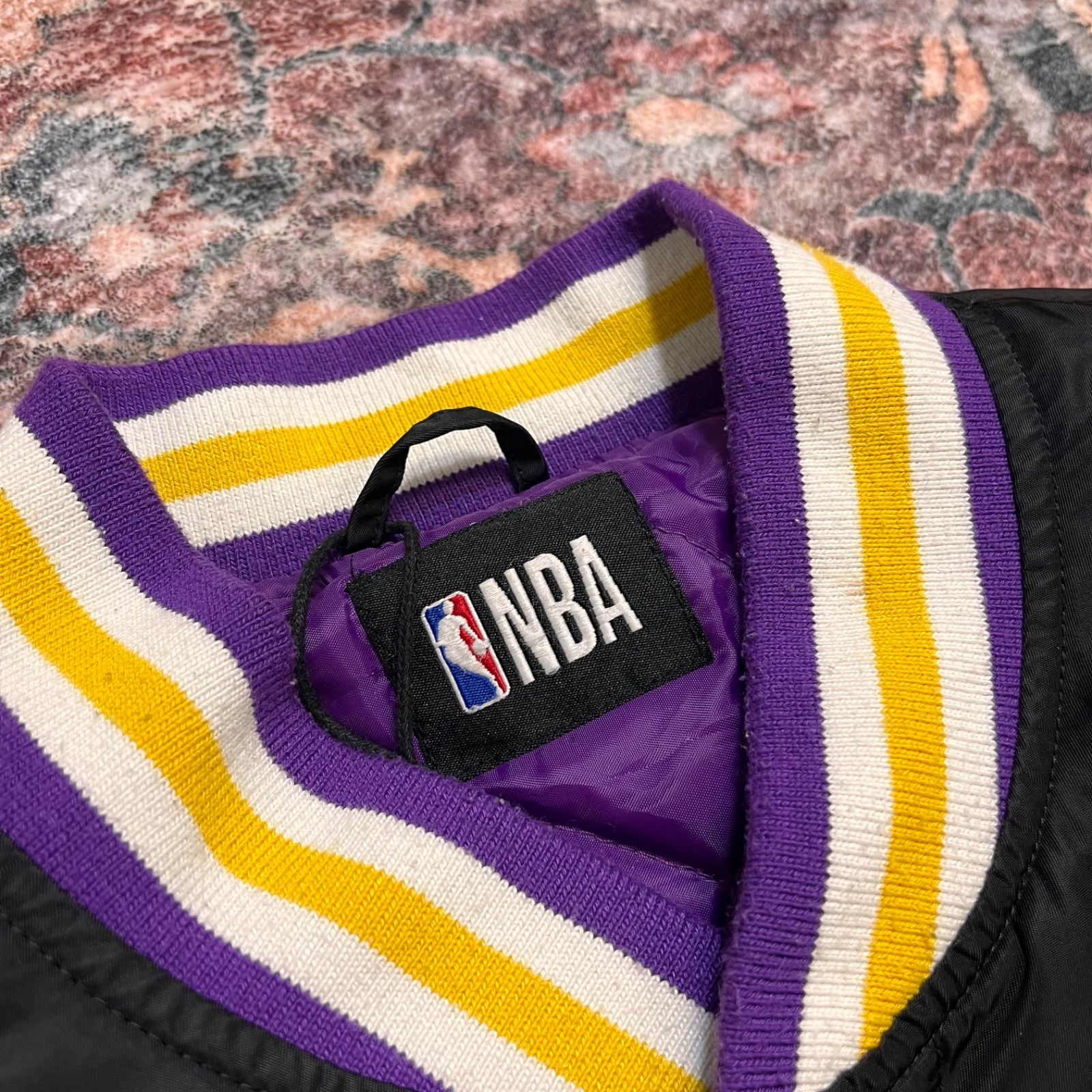 中古 安い NBA ロサンゼルス・レイカーズ スタジャン LeBron James #23 