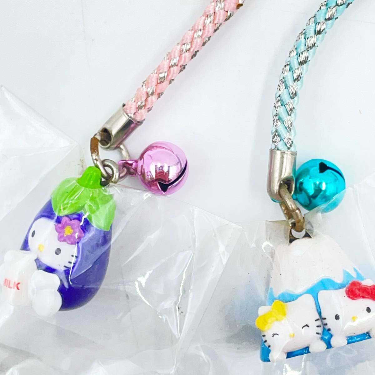 [35点セット] ハローキティ キティちゃん ご当地 根付け ストラップ 24点  キーホルダー マスコット ボールペン タオル 他 35点セット] ハローキティ キティちゃん ご当地 根付け ストラップ 24