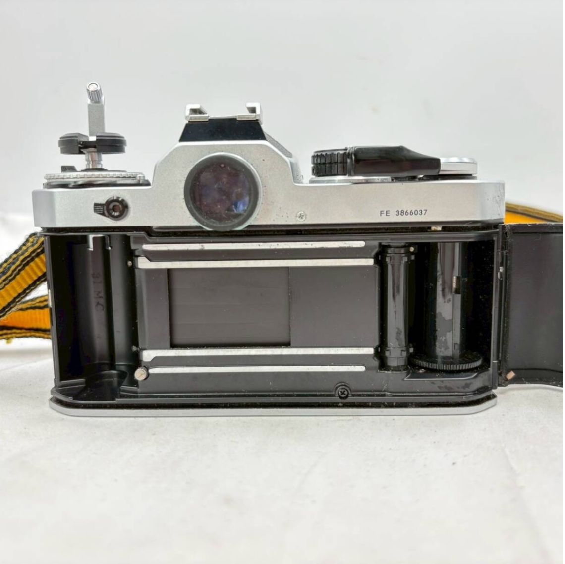 ❗️✨名機フィルム一眼✨❗️】Nikon FE ボディ＋レンズ付 ジャンク