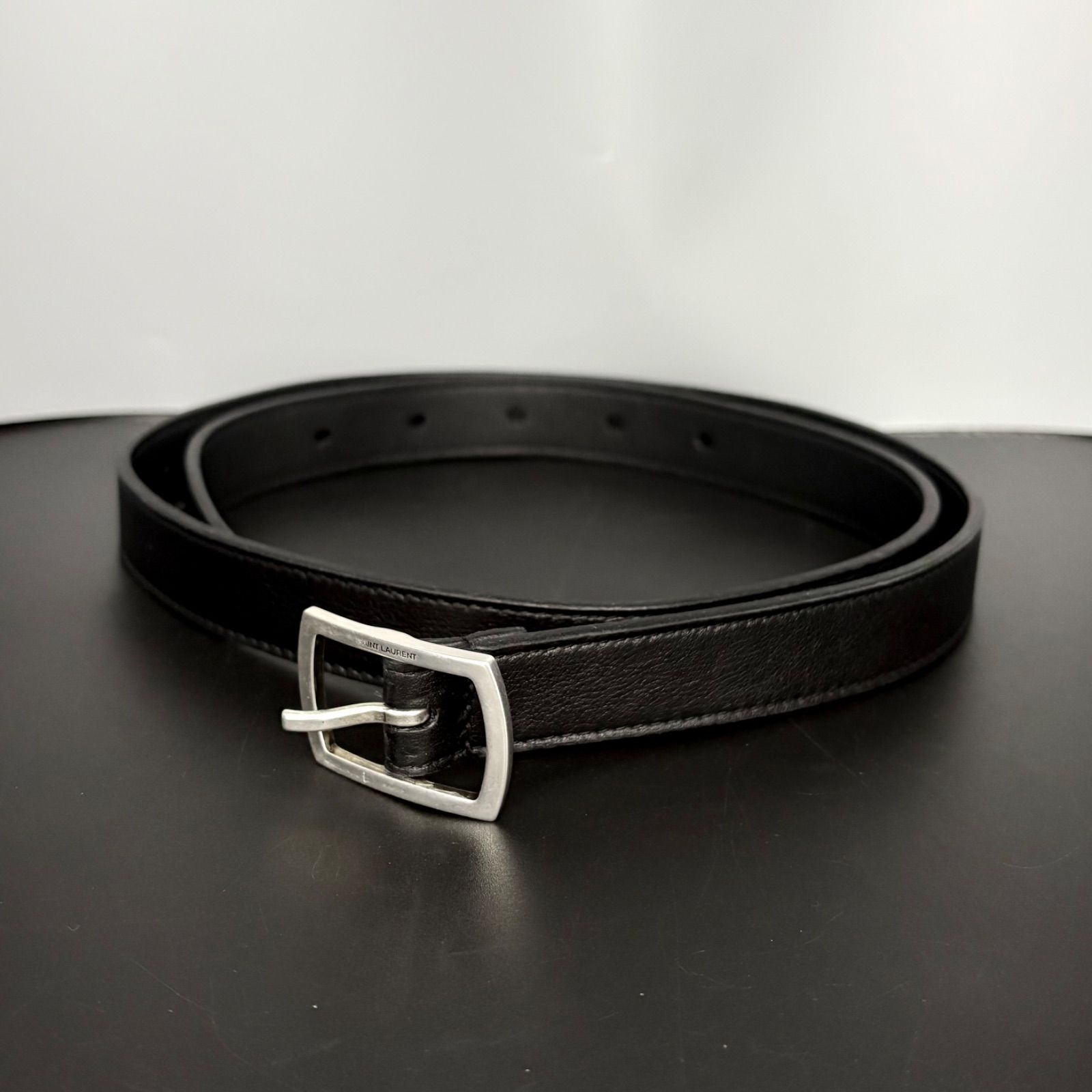 極美品 サンローラン SAINT LAURENT PARIS ナローベルト レザー 