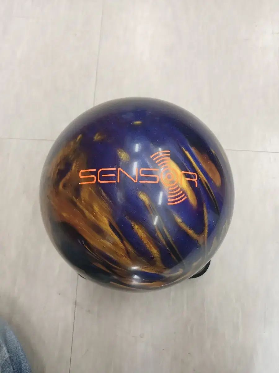 中古ボーリングボール 15p センサーパール (プラグイング ボール)