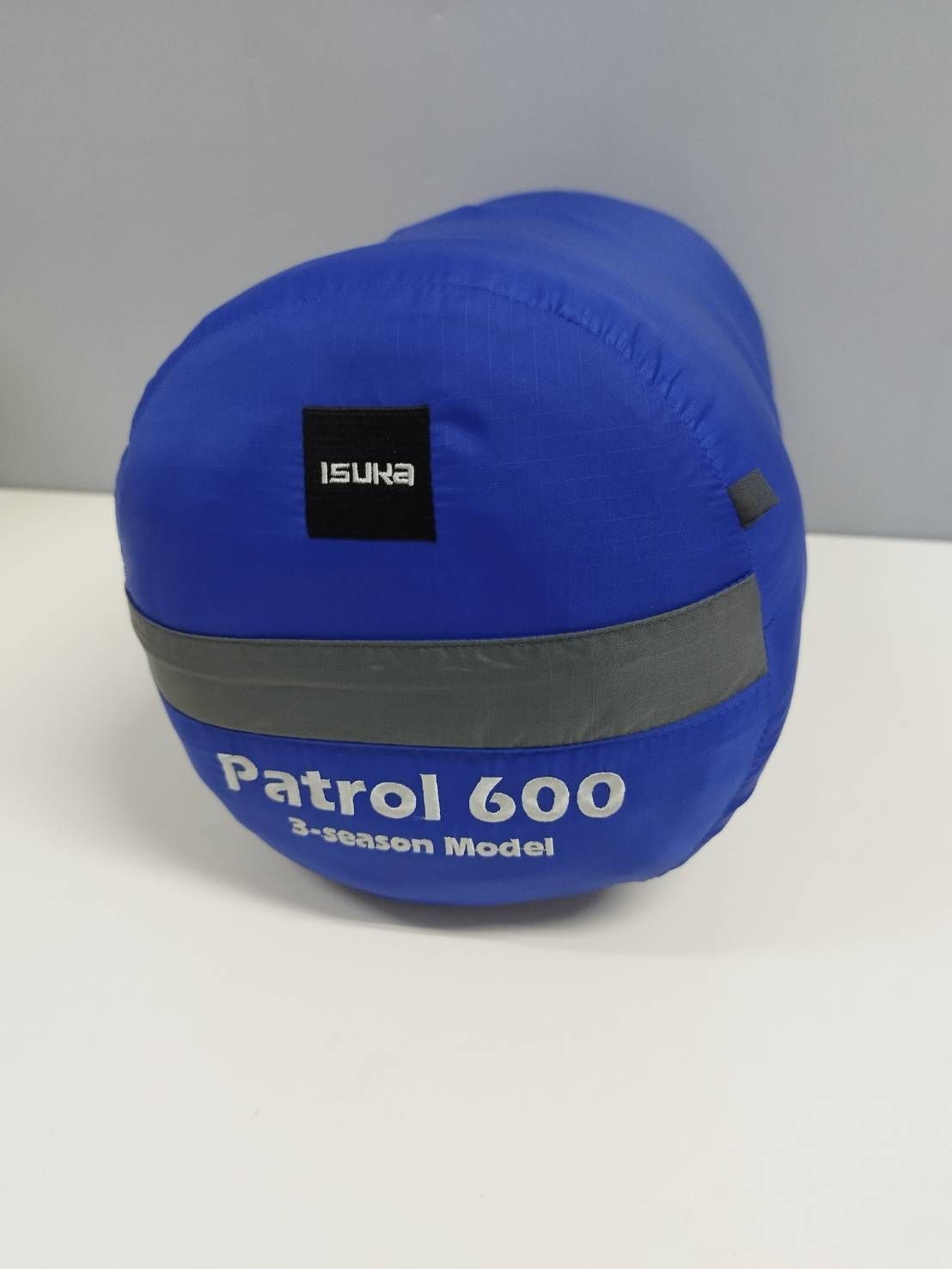 未使用に近い】ISUKA Patrol 600/3シーズンモデル/寝袋・シュラフ