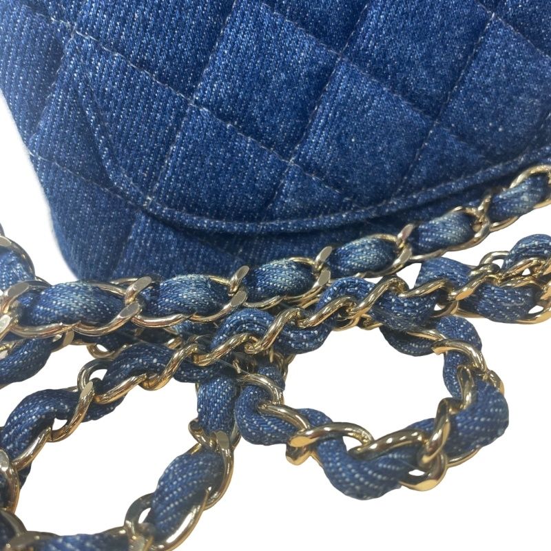 CHANEL シャネル ミニマトラッセ 17 シングルフラップ ゴールド金具 ブルー デニム ショルダーバッグ レディース 【中古】 12604K52 CHANEL シャネル ミニマトラッセ 17 シングルフラップ ゴールド金具