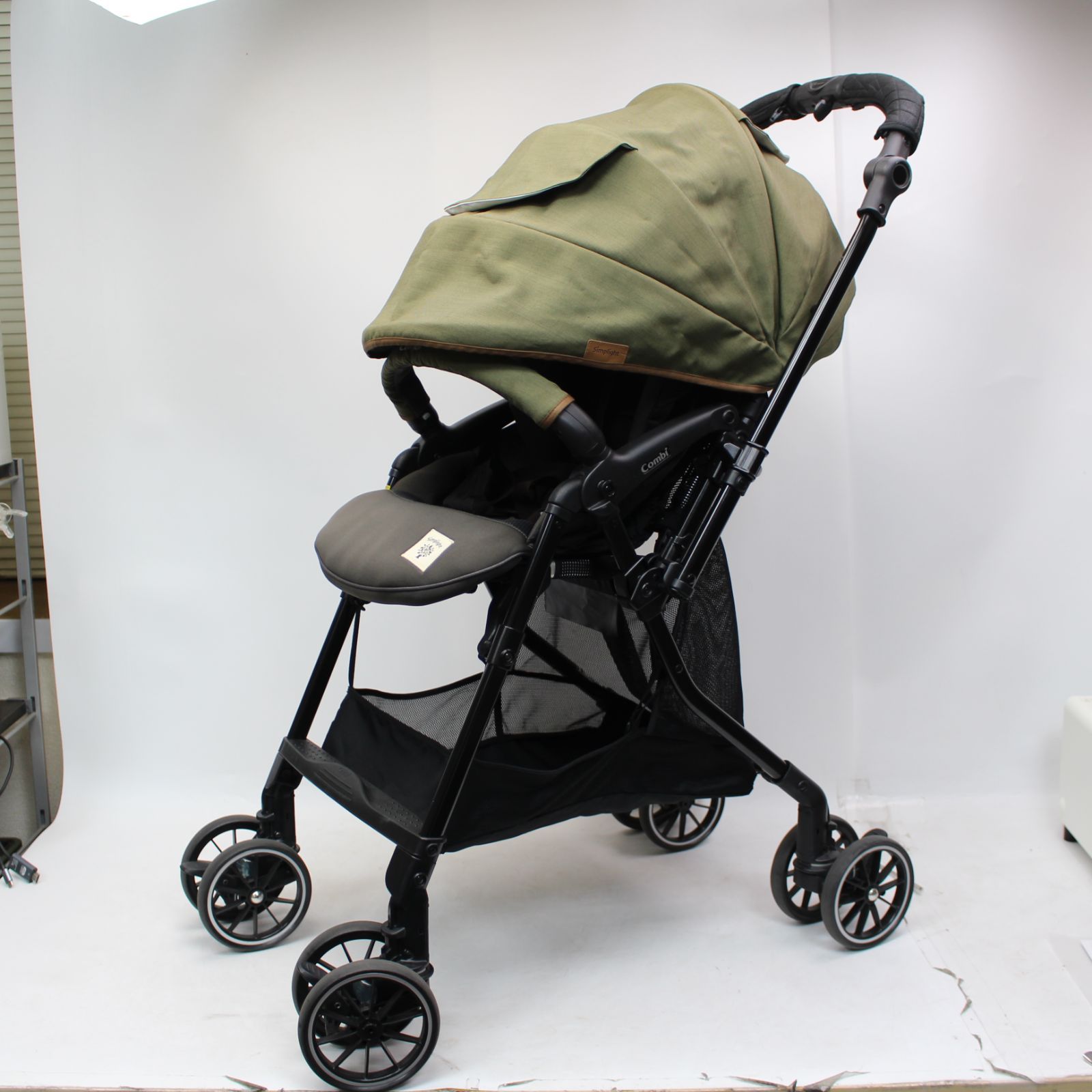 S604)コンビ スゴカルα compact エッグショック Simplight AW カーキ 