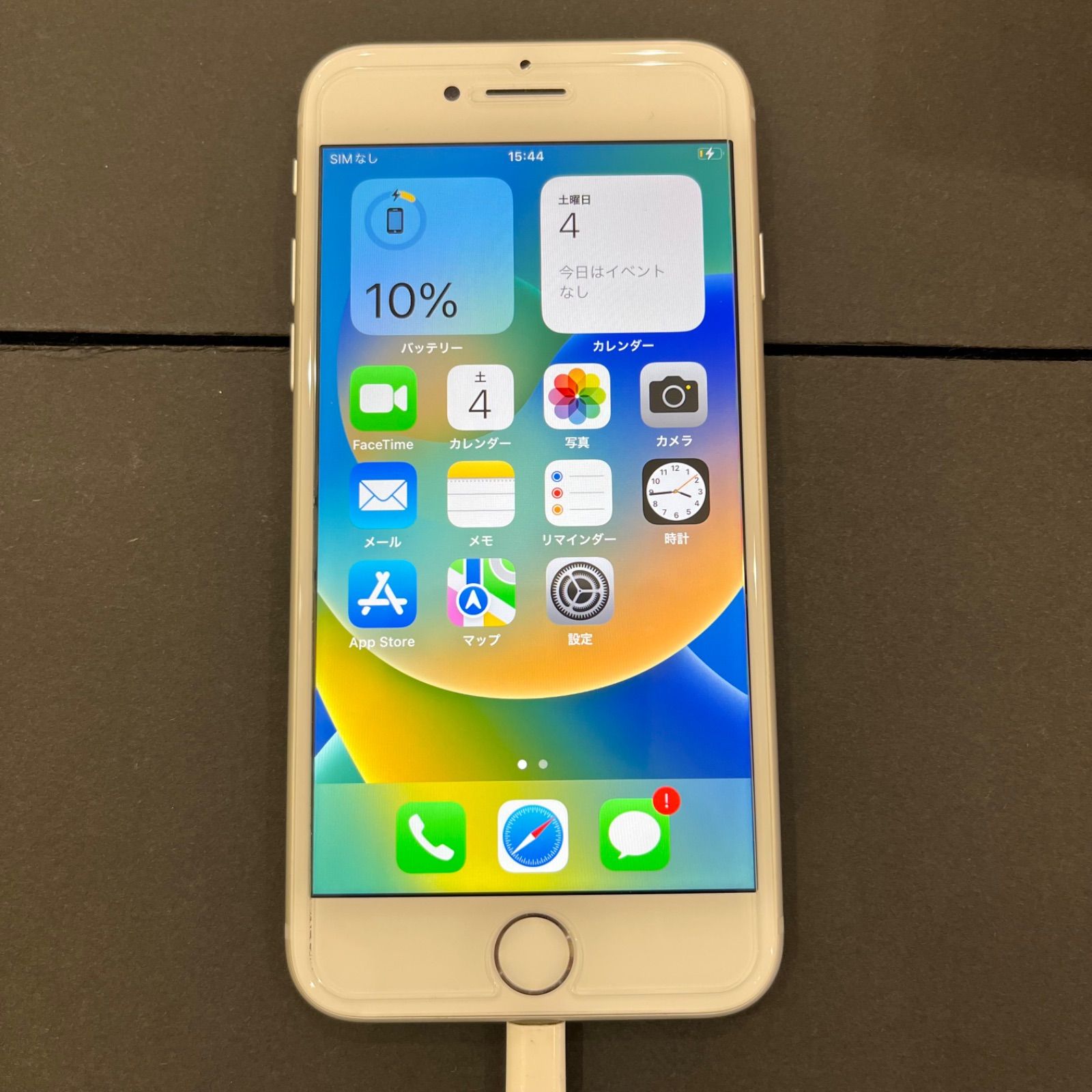 iPhone 8 64GB ホワイト SIMフリー 美品 ケース付- メルカリ
