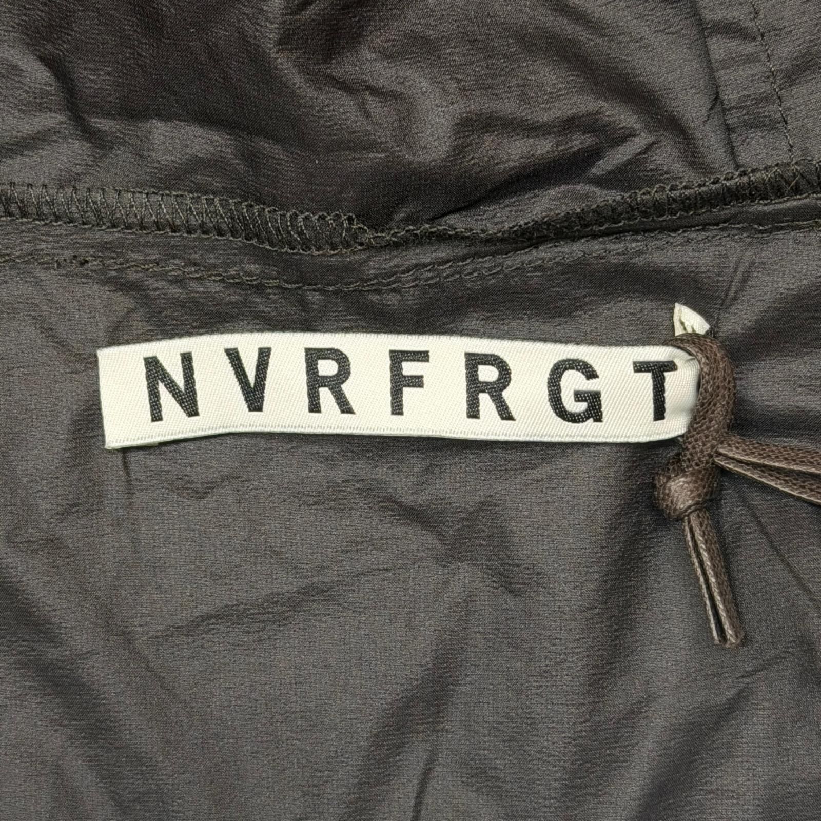 参考上代57200円 未使用 NVRFRGT PANELED LIGHT WEIGHT HOOD パネル 