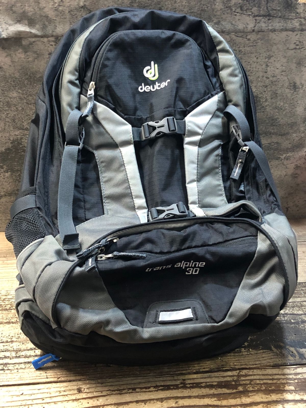 JZ653 ドイター Deuter トランスアルパイン Trans Alpine 30 バックパック リュックサック グレー