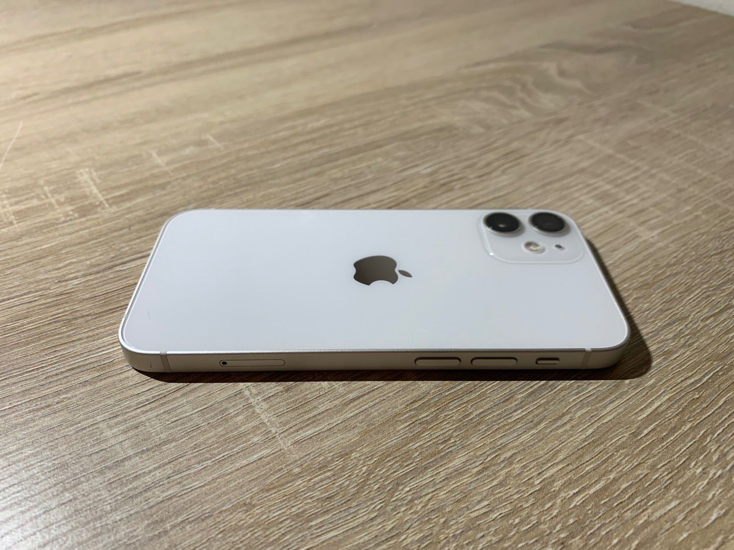 ［ジャンク品］iPhone 12 miniホワイト 箱付き ジャンク品］iPhone 12 miniホワイト 箱付き 【公式通販】