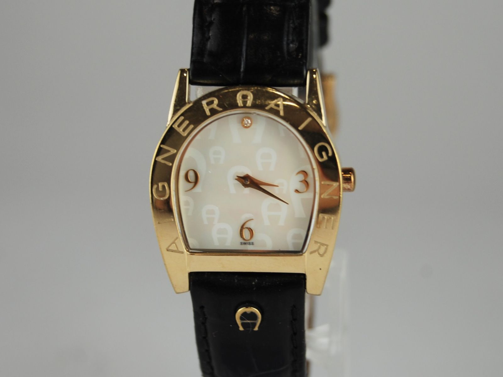 USED/B】AIGNER アイグナー レディースクオーツ時計 Asri - メルカリ USED/B】AIGNER アイグナー レディースクオーツ時計 Asri - メルカリ
