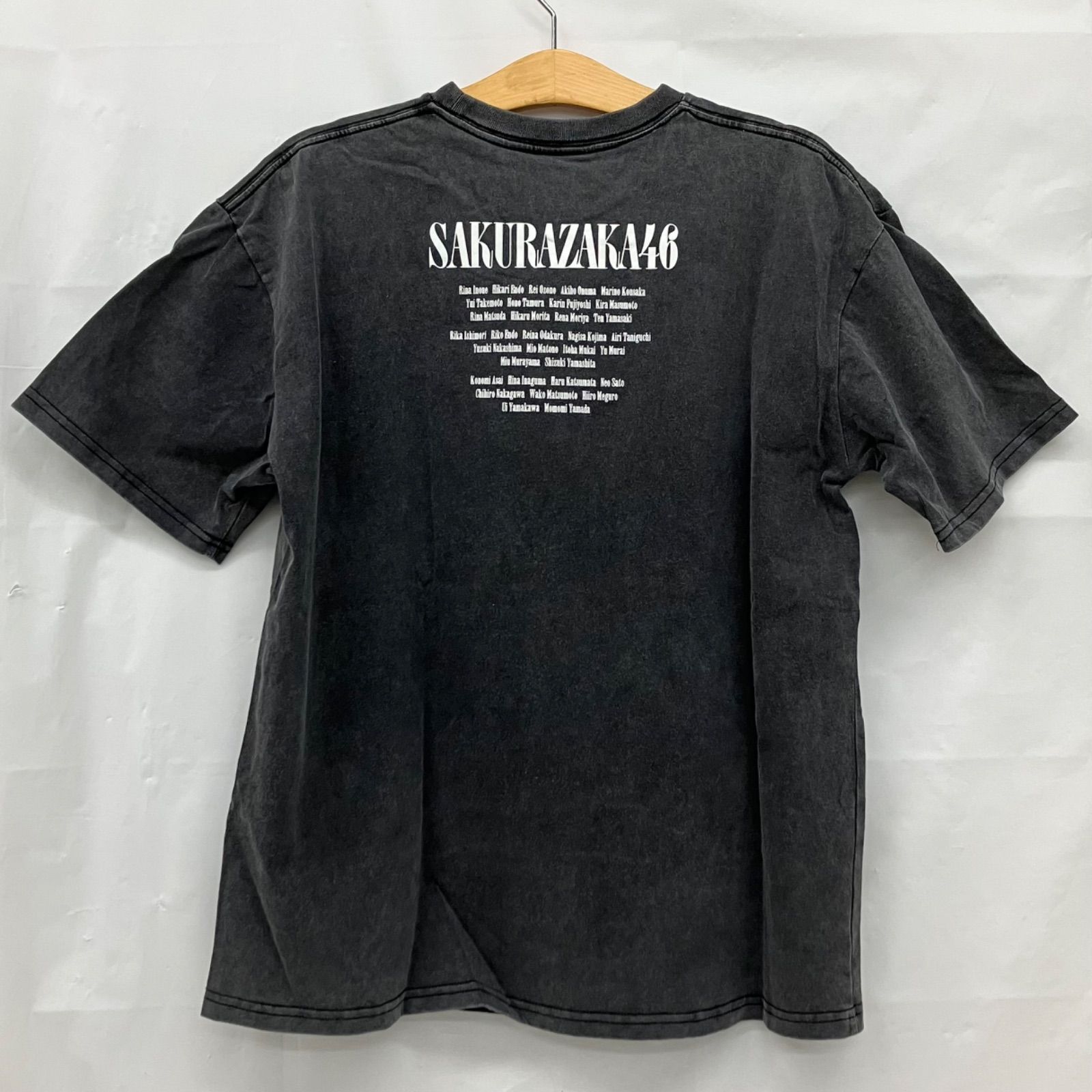 櫻坂46 ロックTシャツ Sサイズ NL4546 f115 - メルカリ