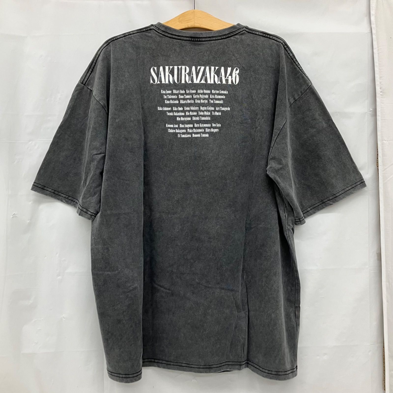櫻坂46 ロックTシャツ Lサイズ 黒 商品詳細ページ | 櫻坂46 OFFICIAL GOODS STORE | 【通常配送