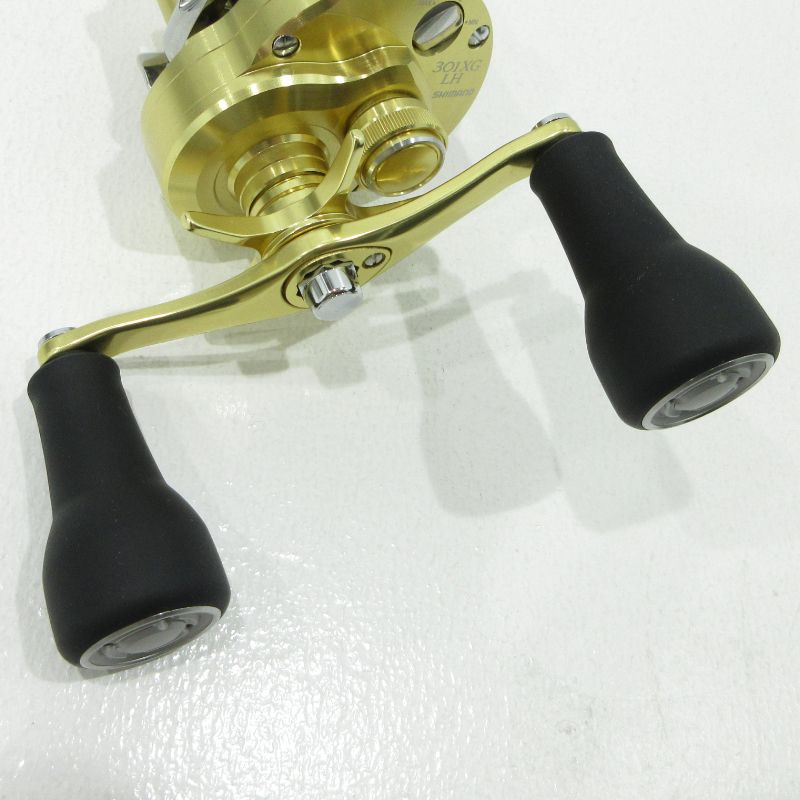三重本店】 中古 SHIMANO | シマノ リール 23 カルカッタ コンクエスト