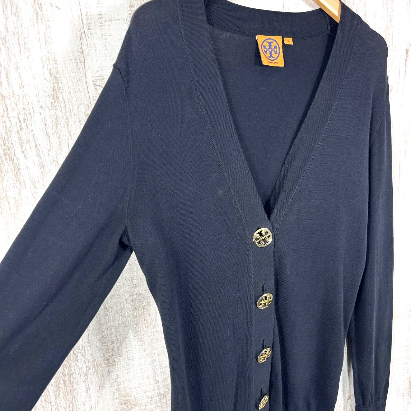 トリーバーチ TORY BURCH ロゴボタンニットカーディガン 長袖 Vネック トリーバーチ TORY BURCH ロゴボタンニットカーディガン 長袖 Vネック