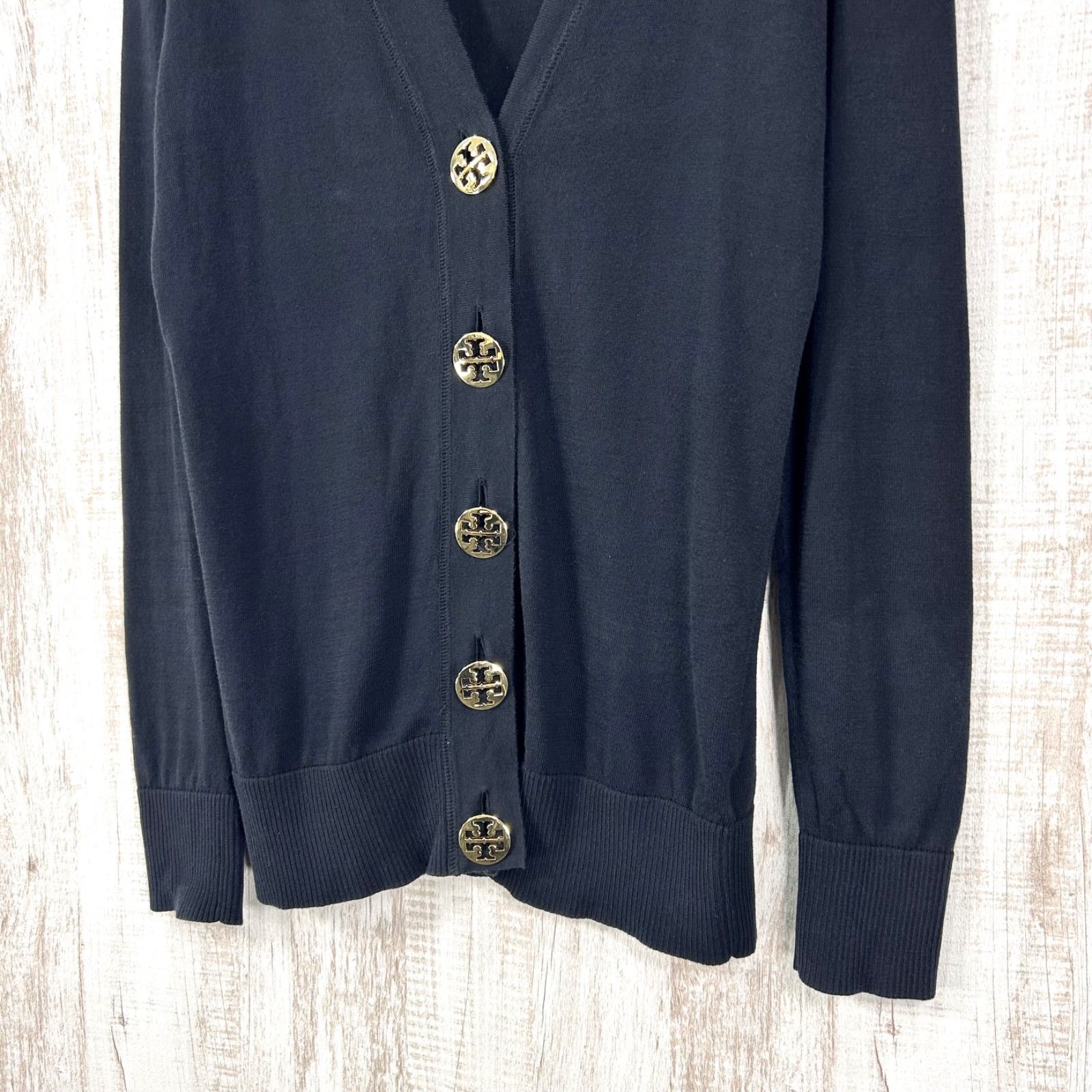トリーバーチ TORY BURCH ロゴボタンニットカーディガン 長袖 Vネック トリーバーチ TORY BURCH ロゴボタンニットカーディガン 長袖 Vネック