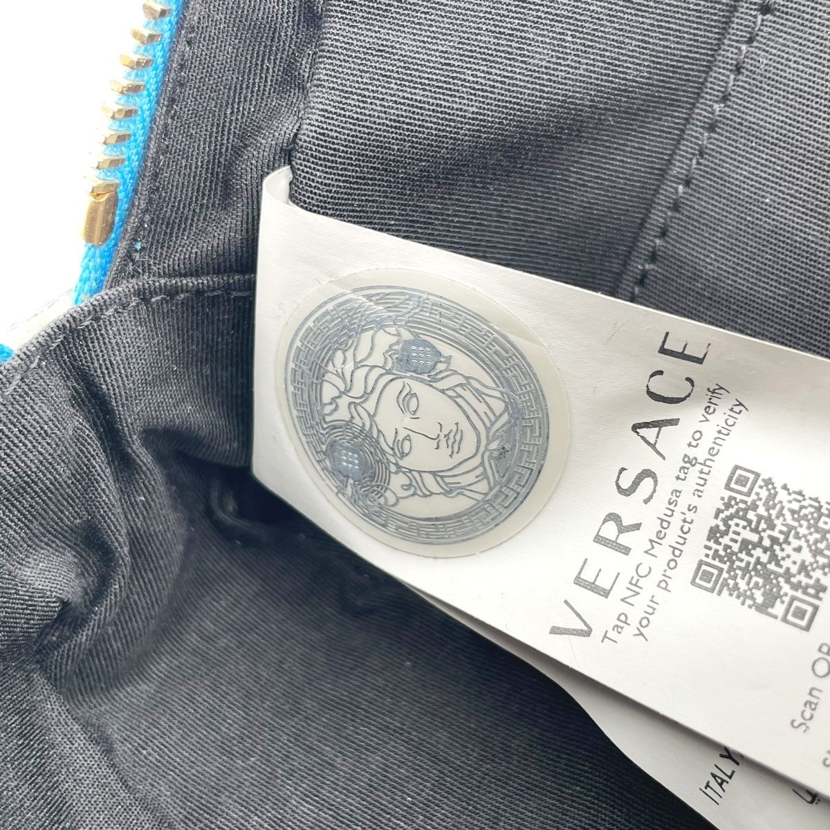 【中古】 VERSACE ヴェルサーチ キルティング メデューサ ショルダーバッグ 1008827 ライトブルー チェーン ミニバッグ レザー レディース 25040166 AO 中古】 VERSACE ヴェルサーチ キルティング メデューサ ショルダー