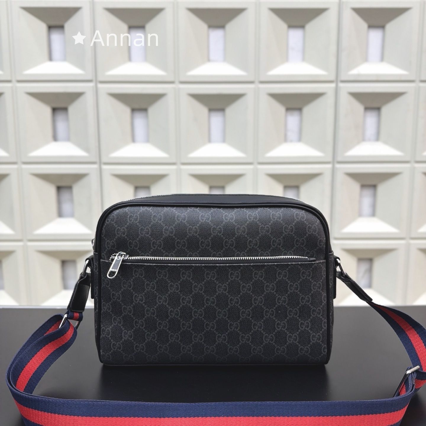 限定 新品未使用品 本日限定！本革 メンズ GUCCI グッチ ショルダー 