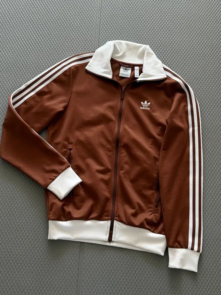 完売品 トラックジャケット ベッケンバウアー ジャージ ブラウン