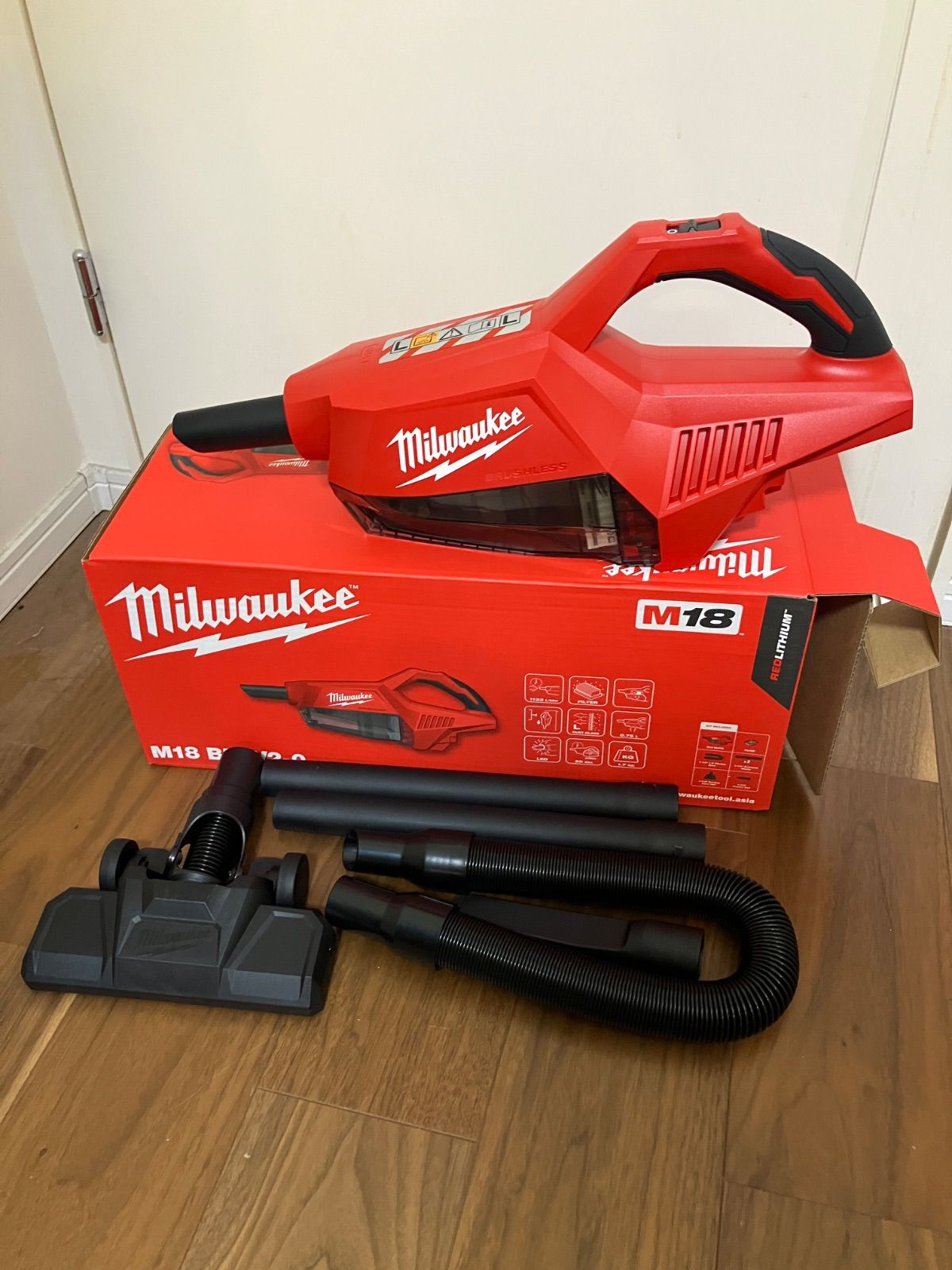 新発売日本未発売コードレスM18バキュームクリーナーmilwaukee 