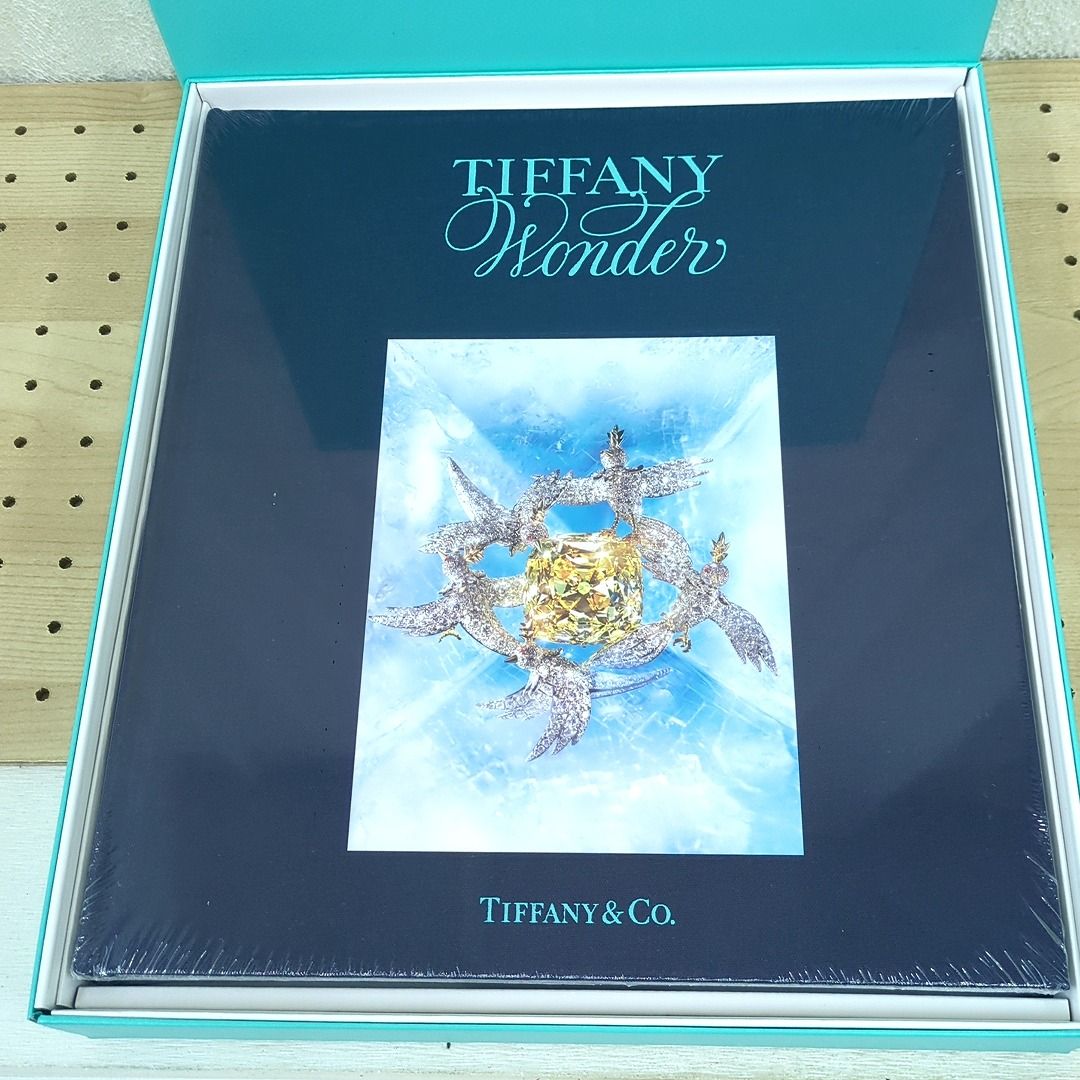 TIFFANY ティファニー　ワンダーブック　高級書籍出版社アスリーヌ TIFFANY ティファニー ワンダーブック 高級書籍出版社アスリーヌ