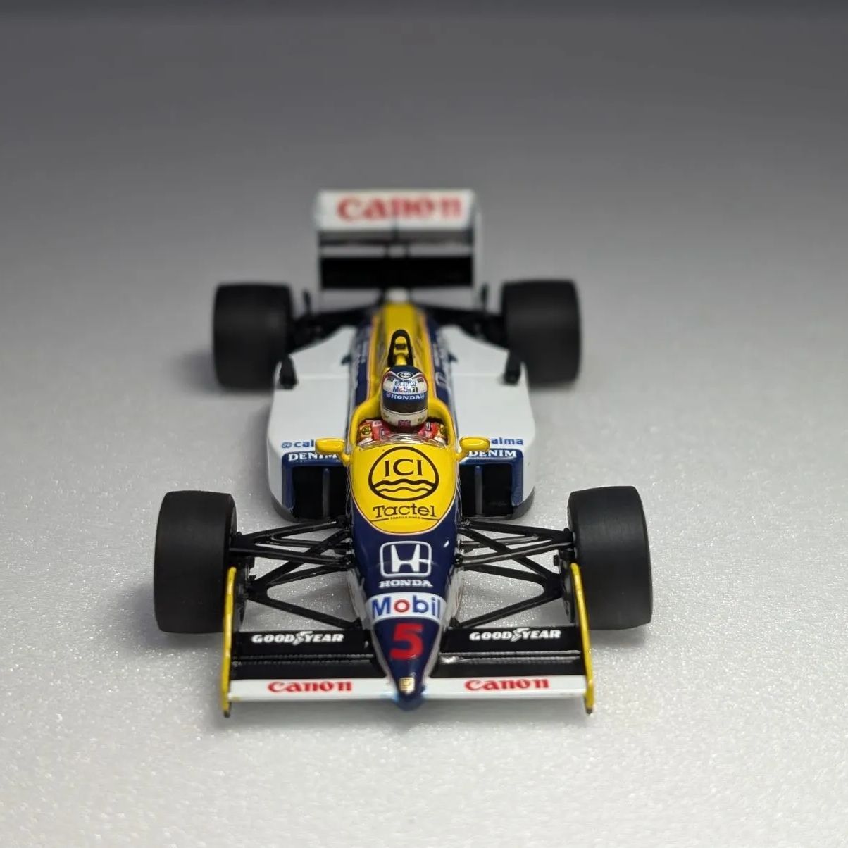◇割引対象◇ 1/43 ミニチャンプス ウィリアムズ ホンダFW11B No.5