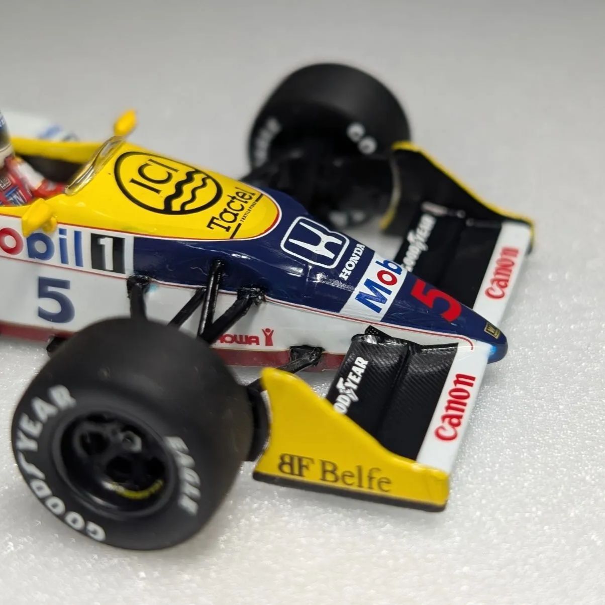 ◇割引対象◇ 1/43 ミニチャンプス ウィリアムズ ホンダFW11B No.5